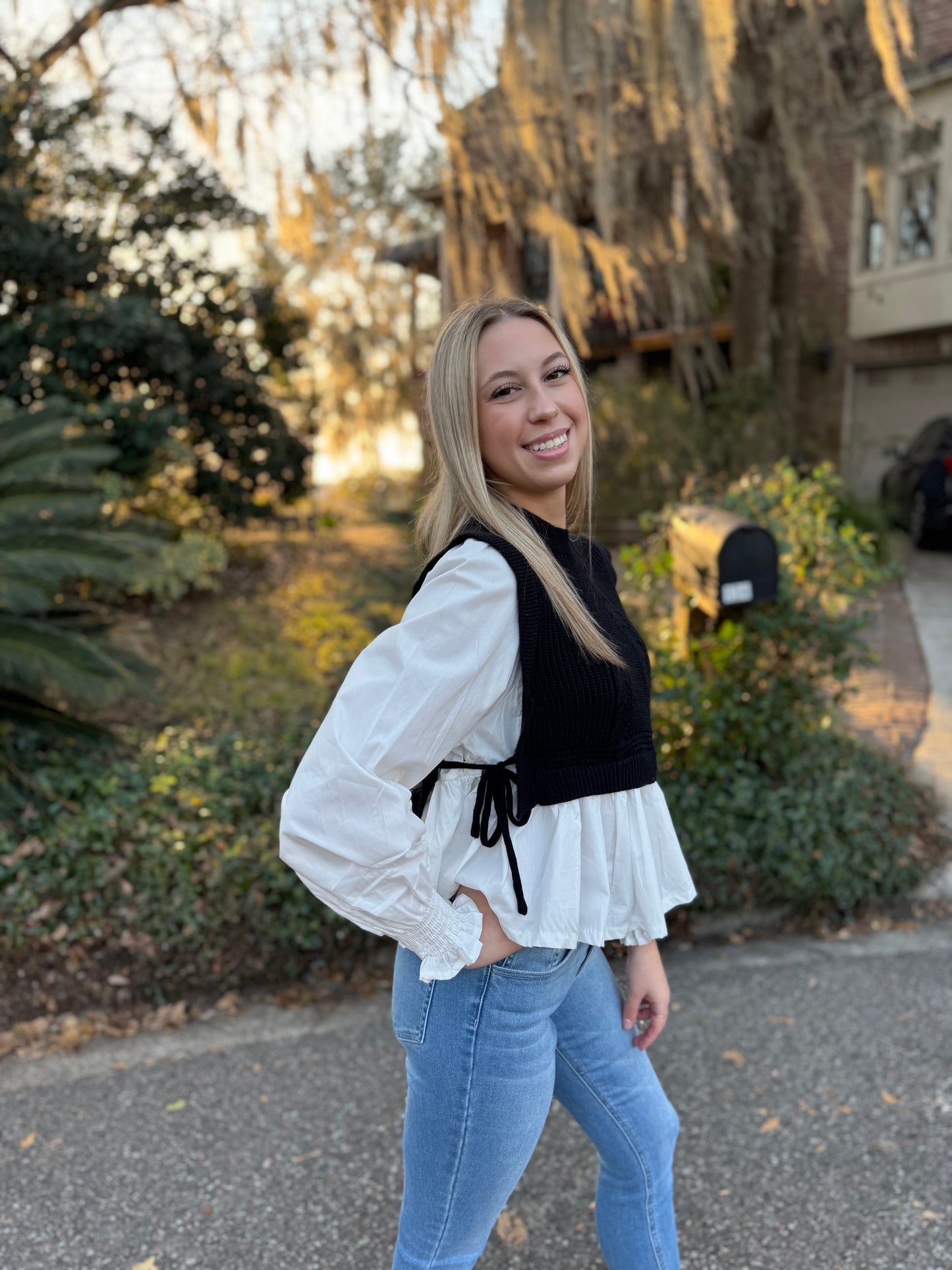 Chic Sweater Vest Combo