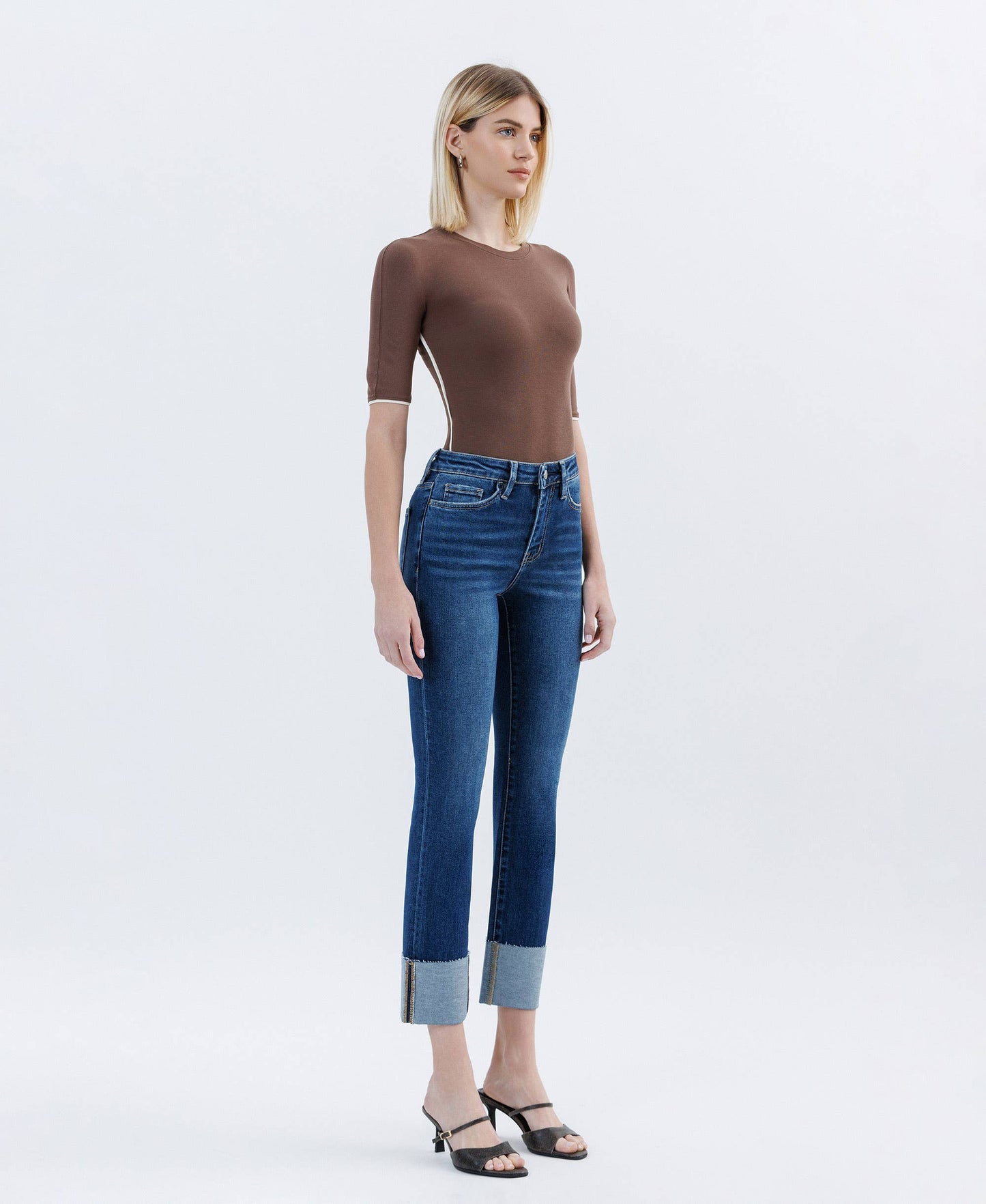 HIGH RISE CUFFED SLIM STRAIGHT JEANS