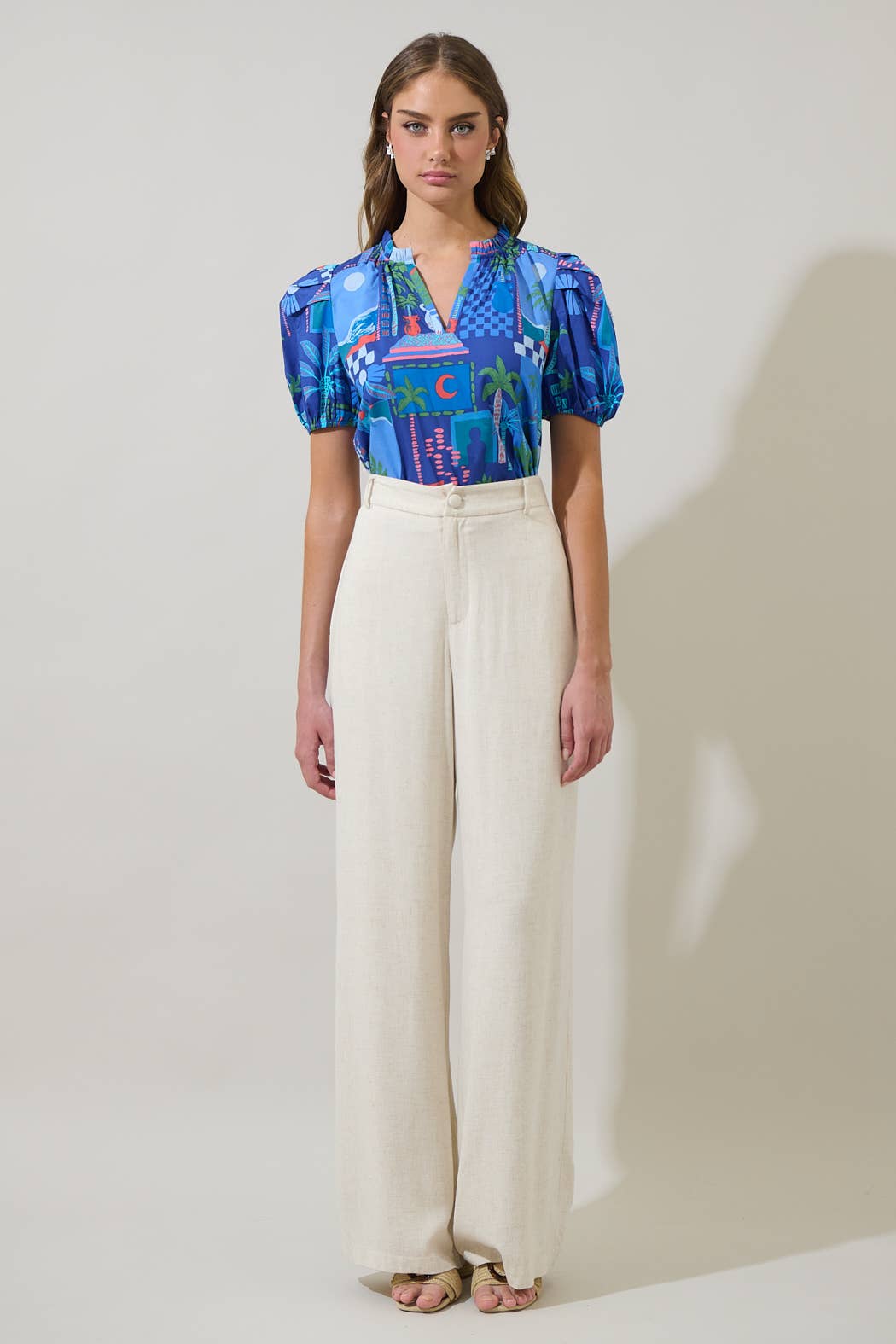 Punta Alta Berisa Split Neck Top