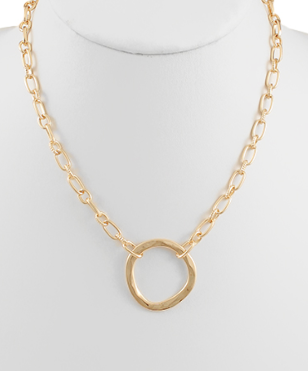 Uneven Circle Pendant Clip Chain Necklace