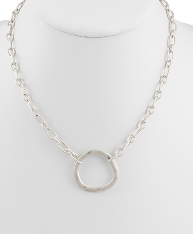 Uneven Circle Pendant Clip Chain Necklace