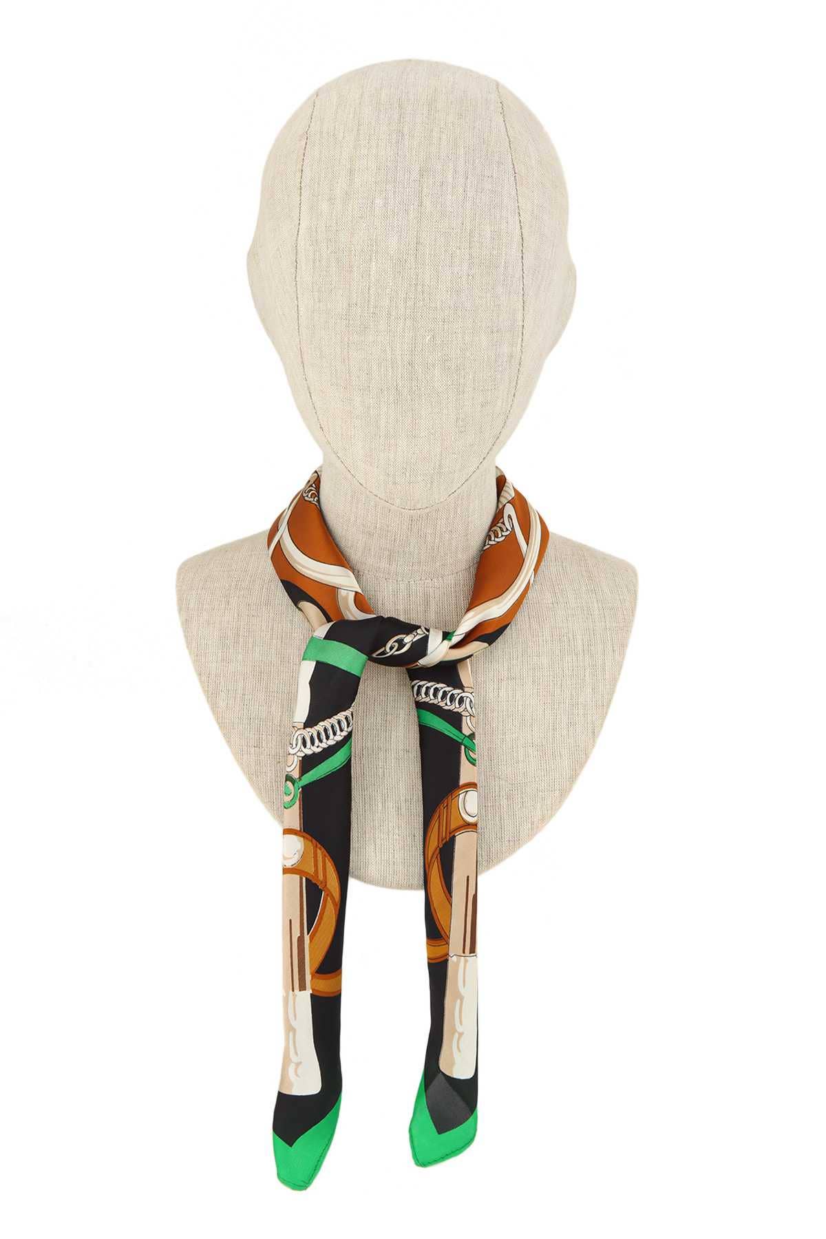 BELT AND GEOMETRIC PATTERN PRINTED SCARF