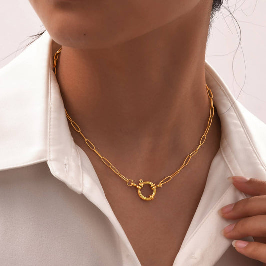 Chain Link Circle Necklace
